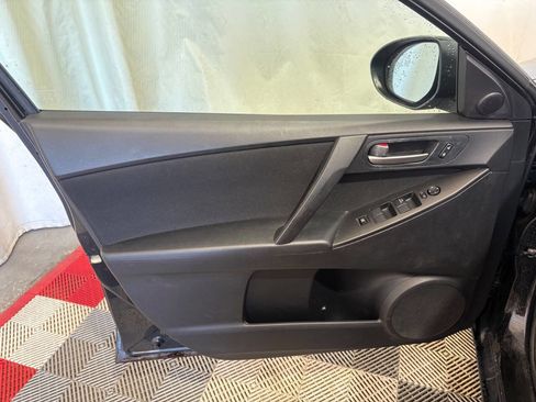 Used 2010 MAZDA MAZDA3 i Touring image 8