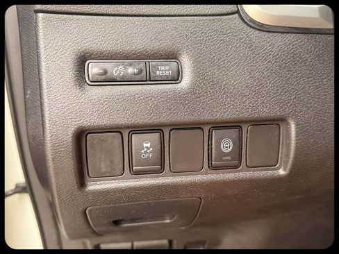 Used 2023 Nissan Murano SV w/ SV Midnight Edition Package FWD image 31