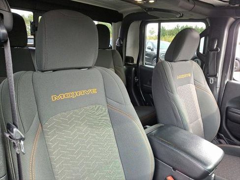 Certified 2021 Jeep Gladiator Mojave image 13