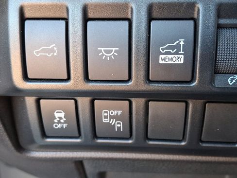Used 2020 Subaru Ascent Limited w/ Technology Package AWD/4WD image 26