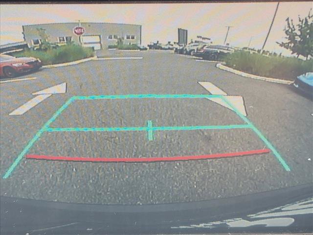 Used 2019 Toyota RAV4 LE FWD image 12