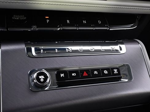 New 2026 Lincoln Aviator AWD image 32