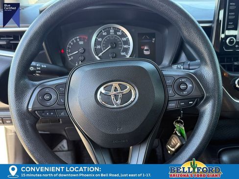 Used 2022 Toyota Corolla LE FWD image 29