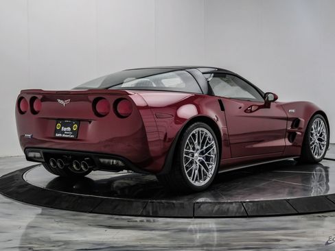 Used 2010 Chevrolet Corvette ZR1 w/ Preferred Equipment Group RWD image 17