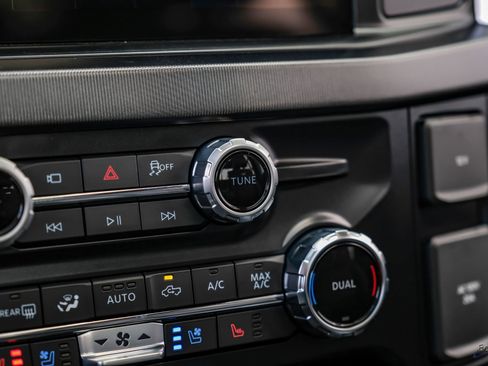 Used 2026 Ford F450 Platinum w/ FX4 Off-Road Package image 66