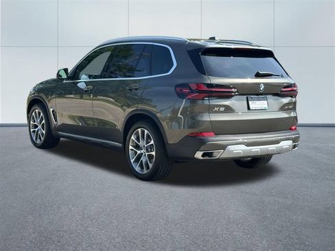 Used 2026 BMW X5 xDrive40i AWD/4WD image 8