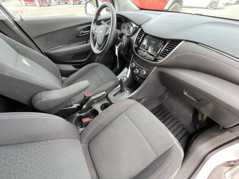 Used 2019 Chevrolet Trax LS w/ Tint and Cruise Package image 32