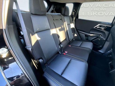New 2026 Mitsubishi Outlander ES image 9