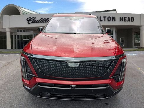 New 2026 Cadillac Vistiq Sport w/ LPO, Floor Liner Package image 9