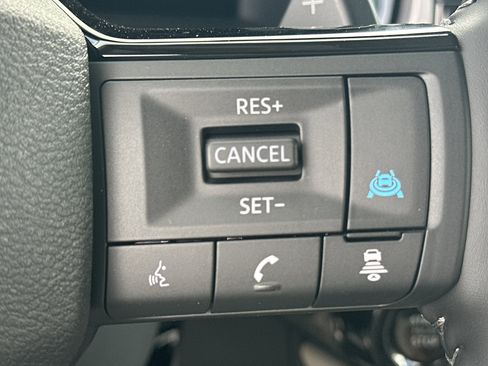 New 2026 Nissan Pathfinder SL FWD image 19