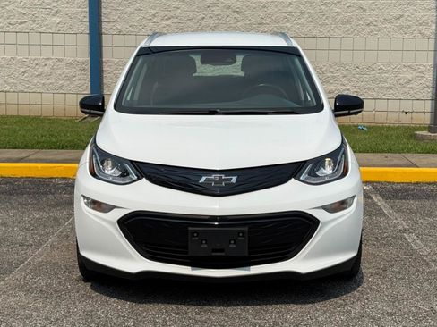 Used 2020 Chevrolet Bolt Premier w/ Infotainment Package FWD image 2