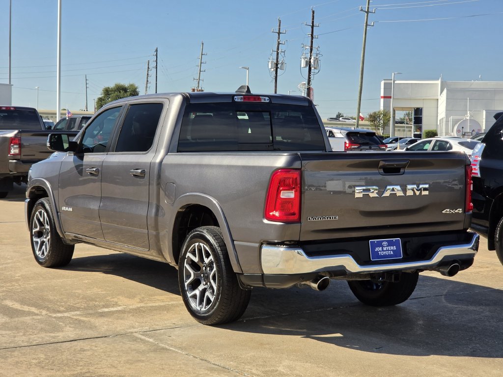 Used 2026 RAM 1500 Laramie AWD/4WD image 7