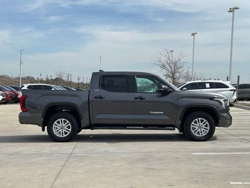 Used 2026 Toyota Tundra SR5 w/ SR5 Convenience Package image 4