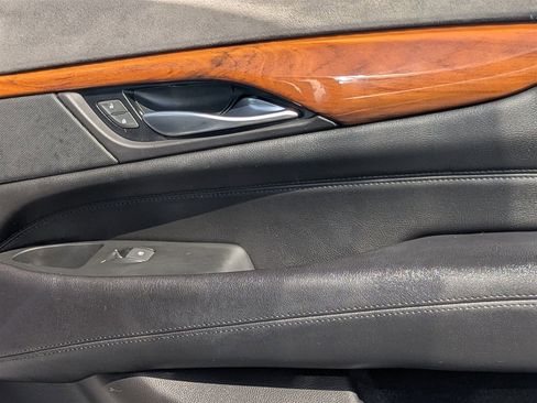 Used 2017 Cadillac Escalade Luxury image 36