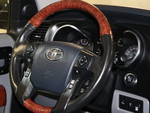 Used 2020 Toyota Sequoia Platinum image 23