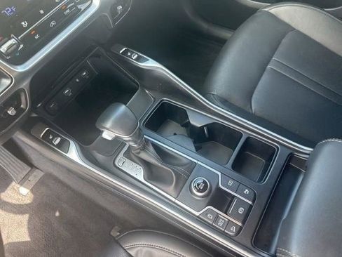Used 2022 Kia Sorento EX FWD image 24