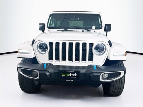 Used 2023 Jeep Wrangler Sahara image 2