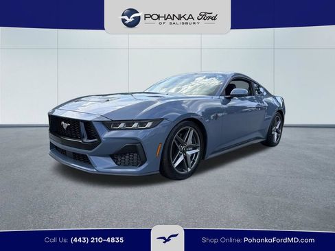 Used 2025 Ford Mustang GT RWD image 2