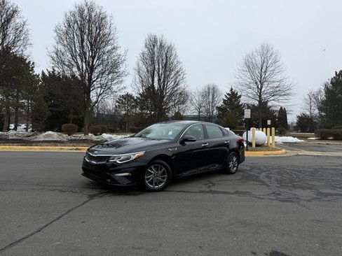 Used 2020 Kia Optima LX image 1