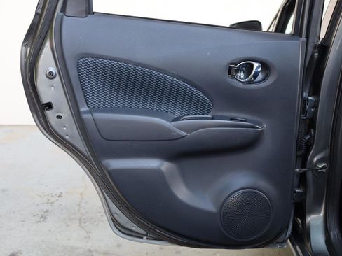 Used 2016 Nissan Versa Note SV FWD image 16