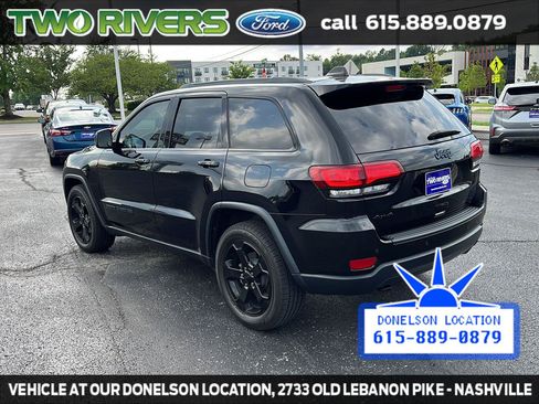 Used 2018 Jeep Grand Cherokee Laredo AWD/4WD image 7