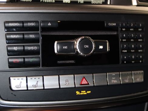 Used 2015 Mercedes-Benz GL 550 4MATIC image 49