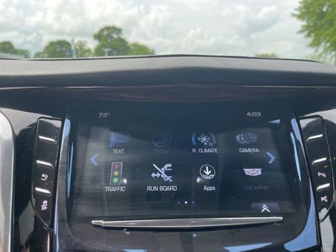 Used 2020 Cadillac Escalade Premium Luxury image 30