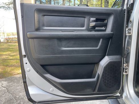 Used 2018 RAM 3500 Tradesman image 15