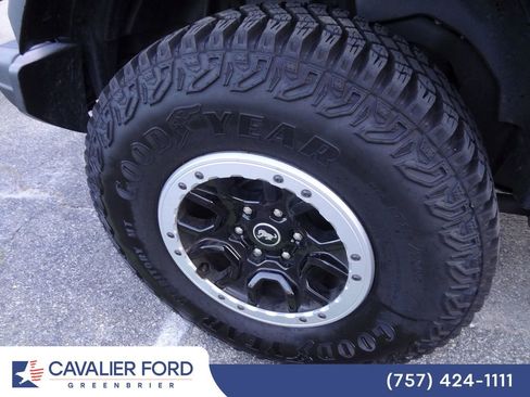 Used 2024 Ford Bronco Badlands AWD/4WD image 12