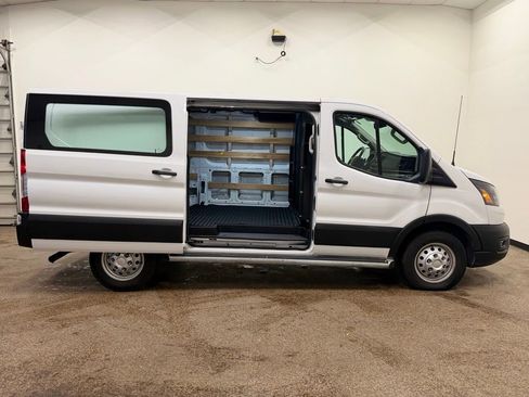 Used 2024 Ford Transit 250 Low Roof AWD w/ Exterior Upgrade Package image 11