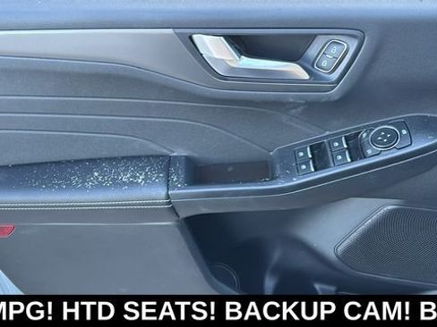 New 2026 Ford Escape SE FWD image 9