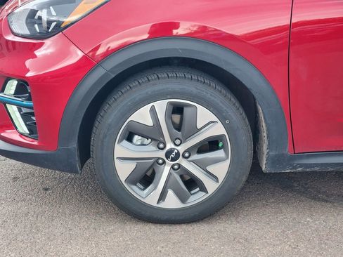 Used 2022 Kia Niro EX w/ Cold Weather Package FWD image 10