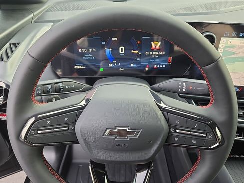 New 2026 Chevrolet Equinox EV RS image 17