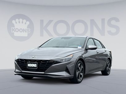 Certified 2023 Hyundai Elantra SEL w/ Convenience Package