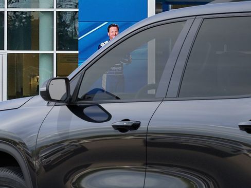 New 2026 Chevrolet Traverse LT FWD image 14
