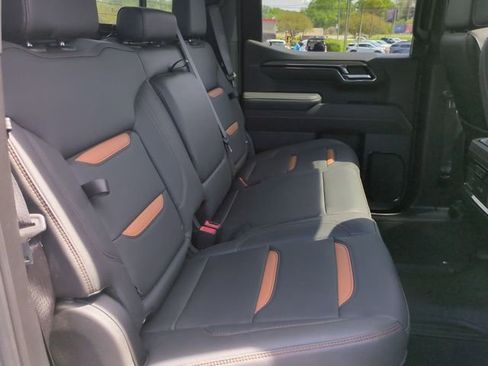 Used 2025 GMC Sierra 1500 AT4 w/ AT4 Premium Package image 38