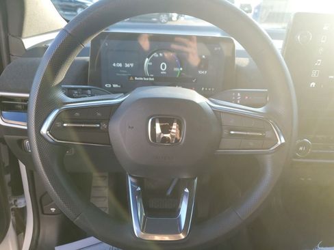 Used 2025 Honda Prologue EX image 15