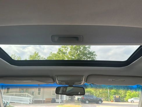 Used 2010 Honda Accord EX-L image 29