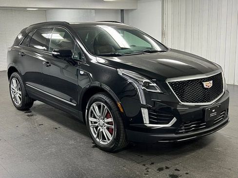 New 2025 Cadillac XT5 Sportv w/ Technology Package image 2