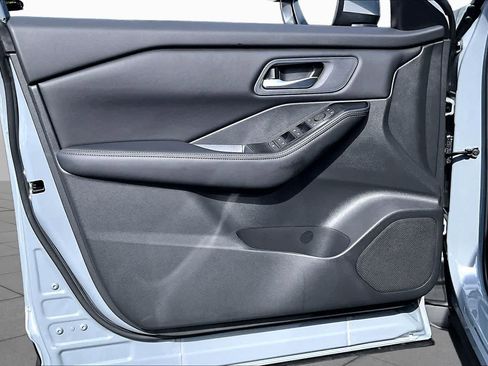 New 2026 Nissan Rogue SV FWD image 10