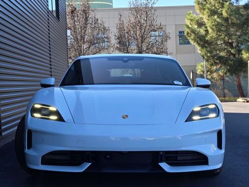 New 2026 Porsche Taycan image 10