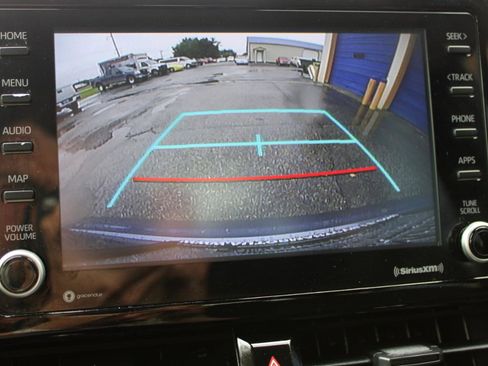 Used 2022 Toyota Corolla LE FWD image 29