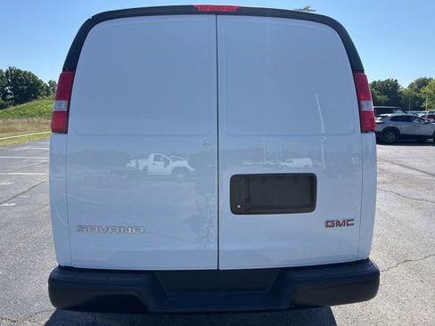 New 2026 GMC Savana 2500 RWD image 3