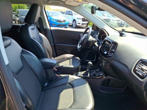 Certified 2021 Jeep Compass Latitude AWD/4WD image 12