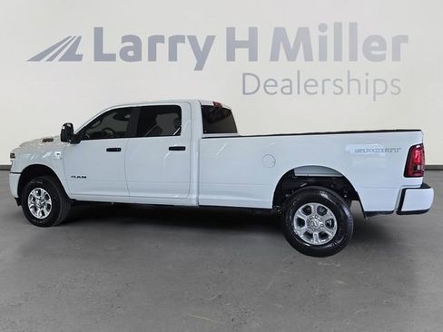 New 2025 RAM 2500 Big Horn AWD/4WD image 2