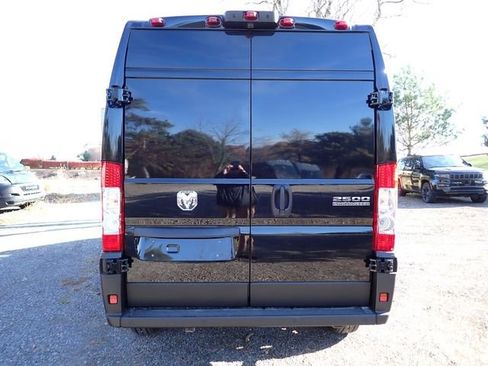 New 2026 RAM ProMaster 2500 w/ Quick Order Package 22G SLT FWD image 4