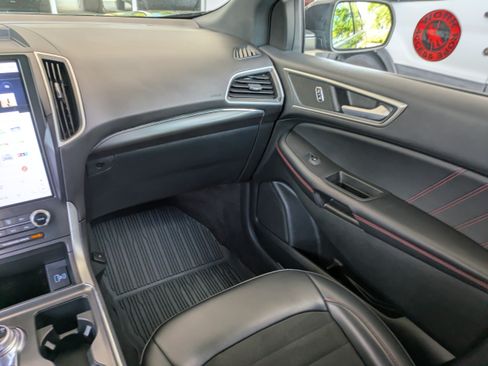 Used 2024 Ford Edge ST-Line AWD/4WD image 17