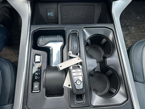 Used 2023 Ford F150 Limited image 20