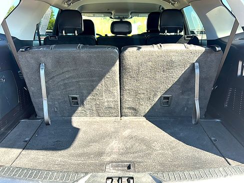 Used 2021 Ford Explorer XLT w/ Equipment Group 202A image 22