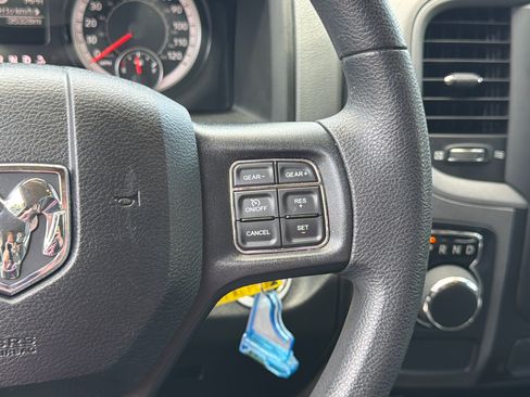 Used 2020 RAM 1500 Tradesman w/ Tradesman SXT Package RWD image 26